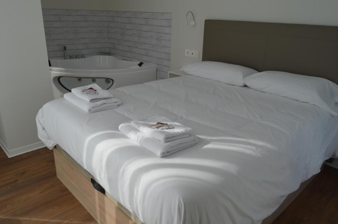 Apartamentos El Beyu Onís Екстериор снимка